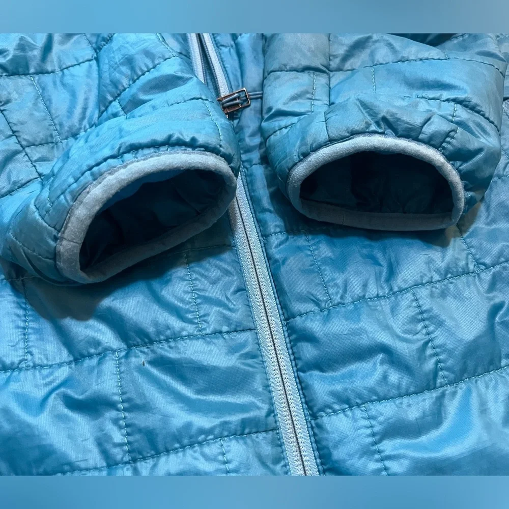 Patagonia Women's Puffer Jacket - Picture 5 of 8